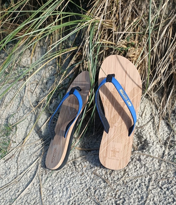 tongs_Kelhuna_bleues_plage_BD